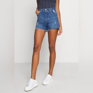 Levi’s rib cage short size 28 worn once